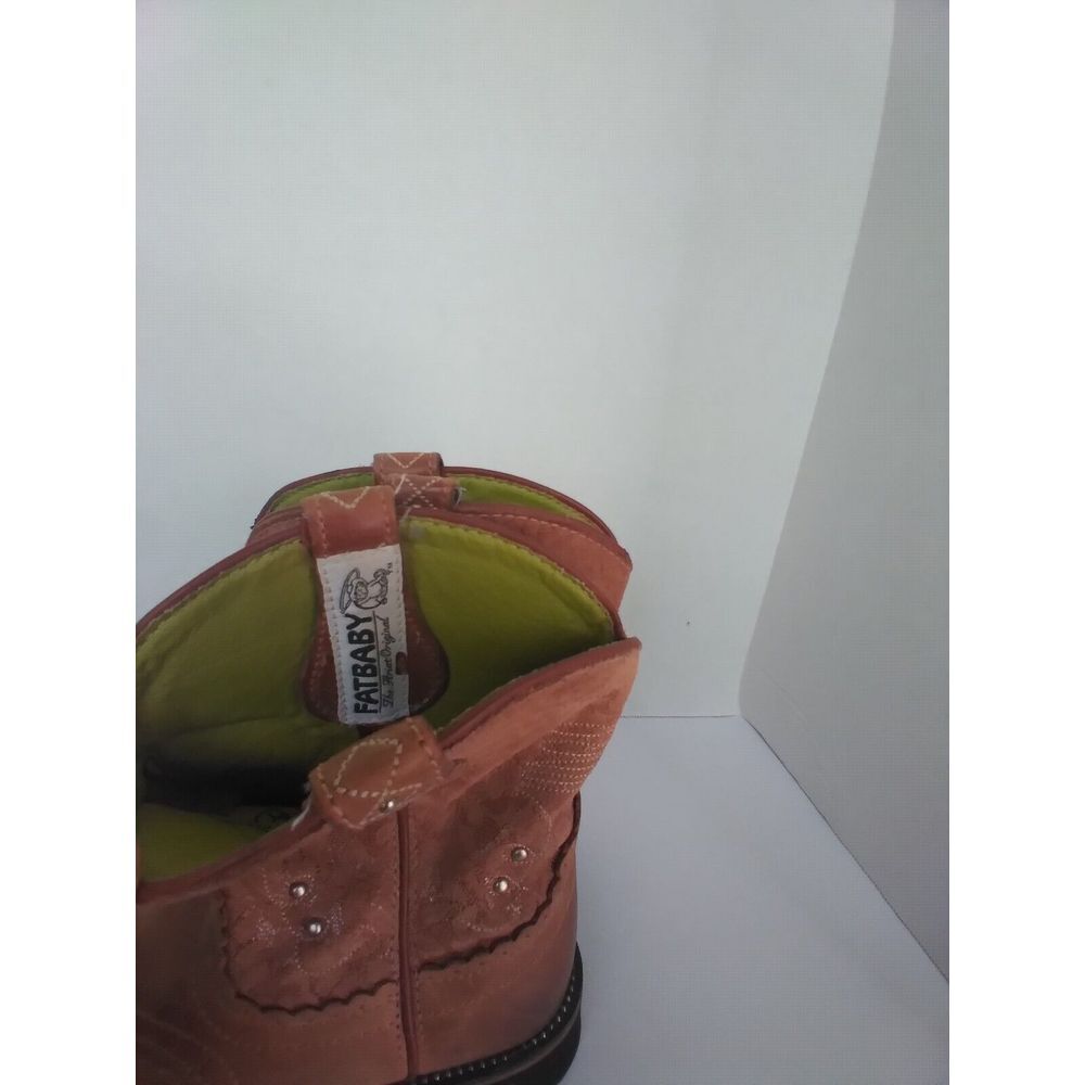 Western Style Leather Cowboy Boots With Decorative Stitching And Rugged Sole View 5